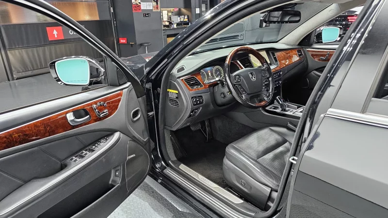 Hyundai Equus