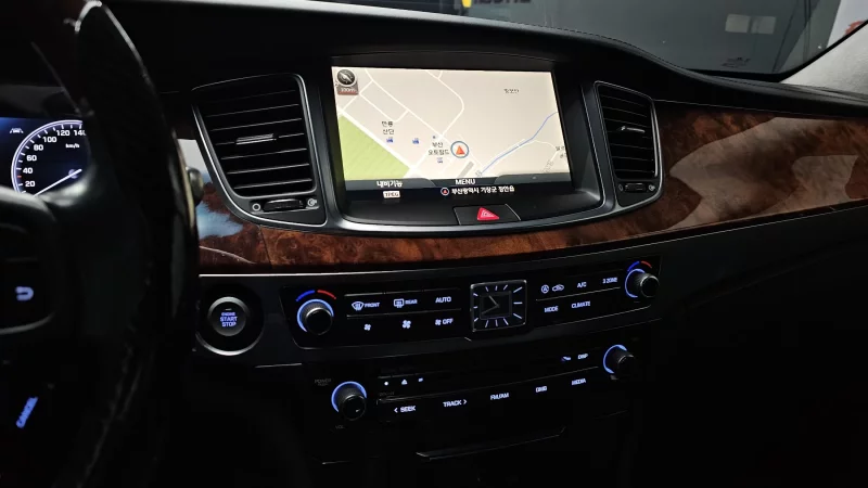 Hyundai Equus