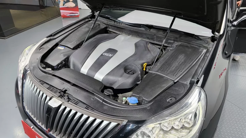 Hyundai Equus