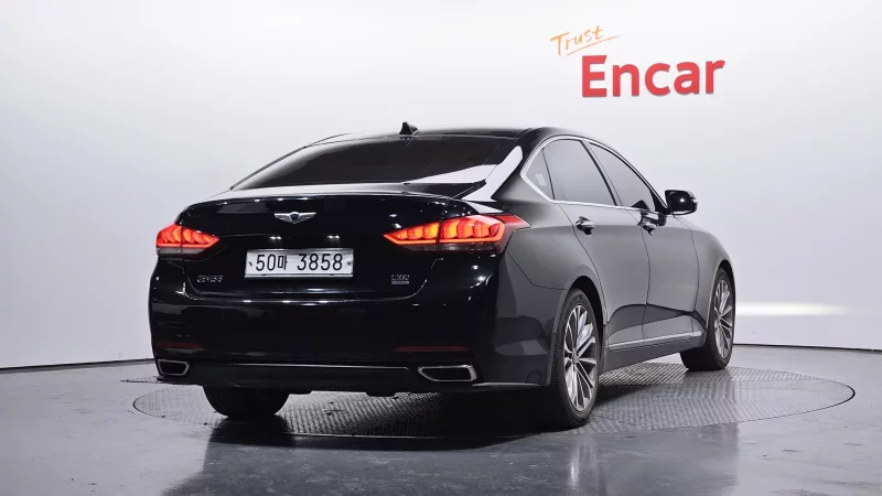 Hyundai Genesis