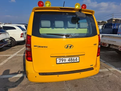 Hyundai Starex