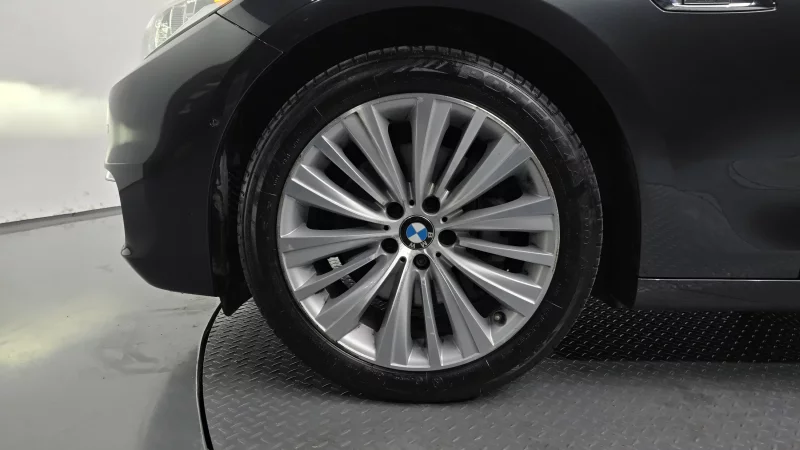 BMW 5-Series Gran Turismo