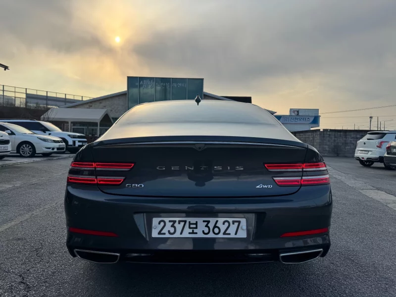 Genesis G80