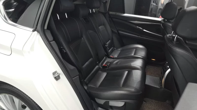 BMW 5-Series Gran Turismo