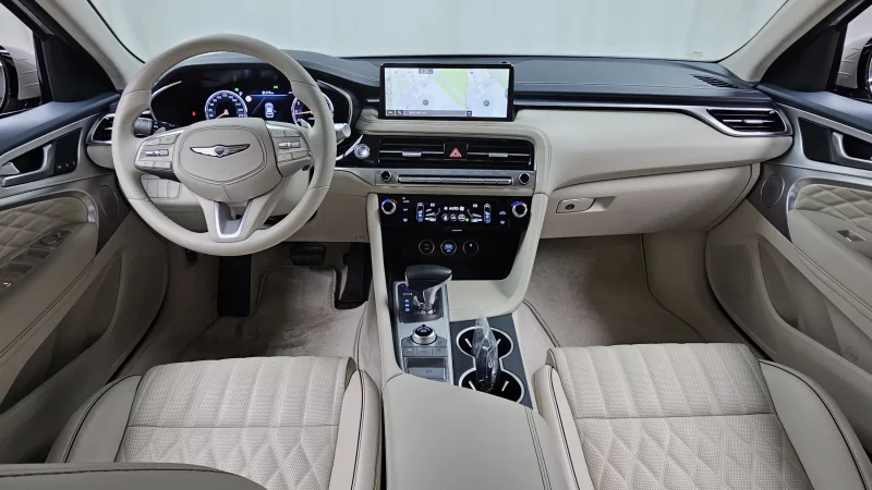 Genesis G70