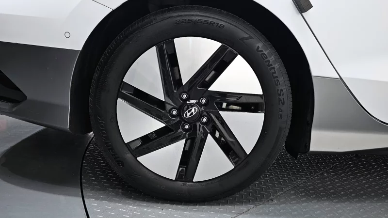 Hyundai Ioniq 6