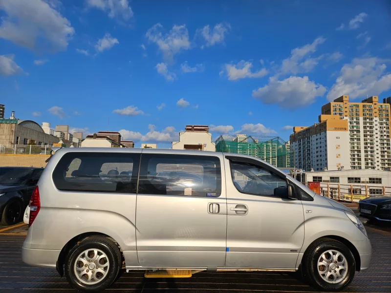 Hyundai Grand Starex