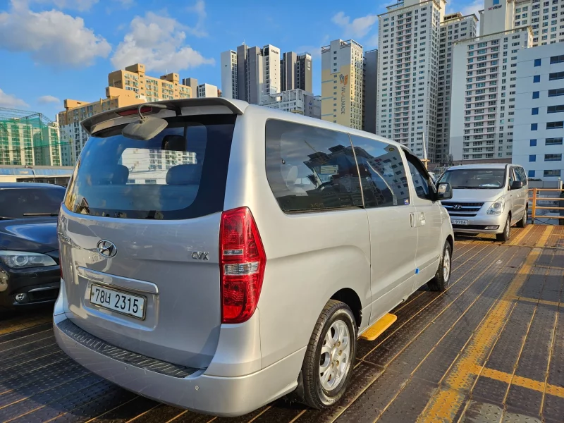 Hyundai Grand Starex