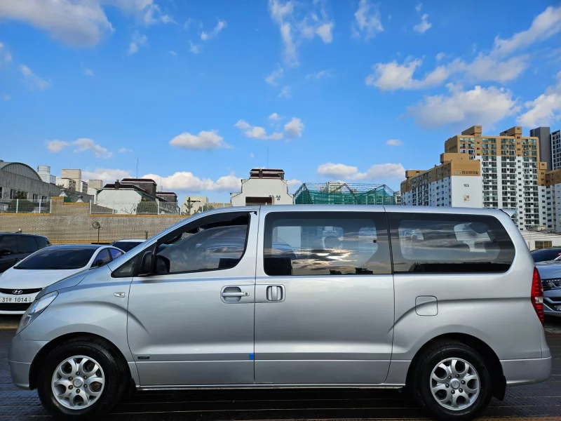 Hyundai Grand Starex