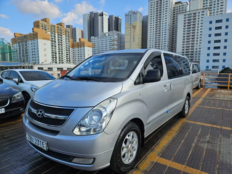 Hyundai Grand Starex