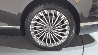 Genesis Electrified G80