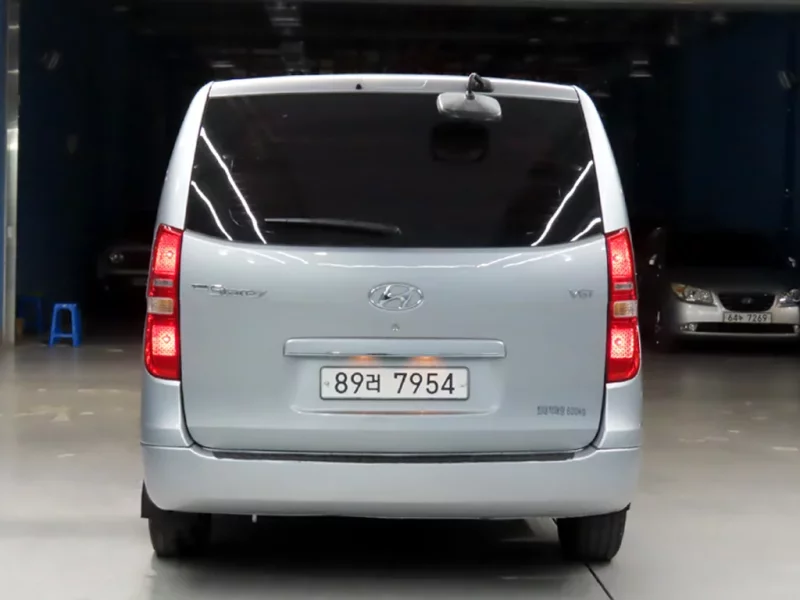 Hyundai Starex