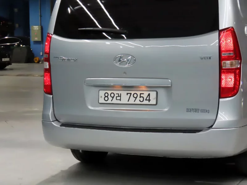 Hyundai Starex