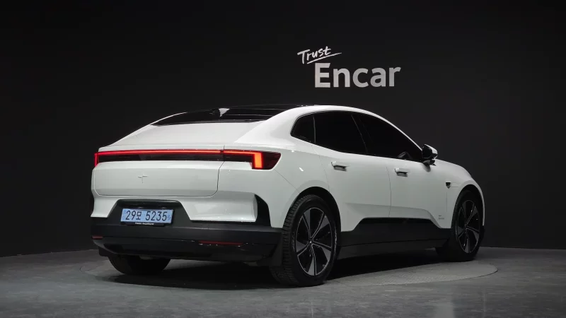 Polestar 4