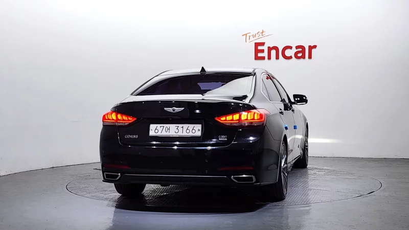 Hyundai Genesis