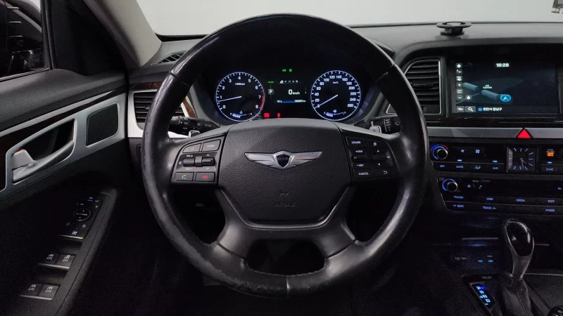 Hyundai Genesis