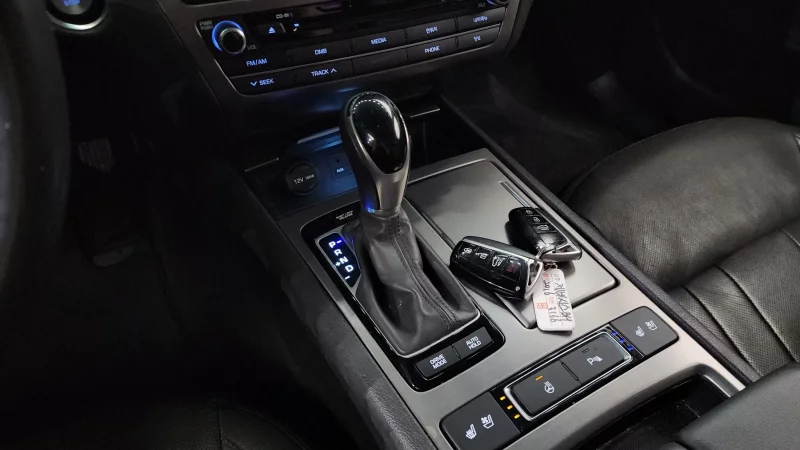 Hyundai Genesis