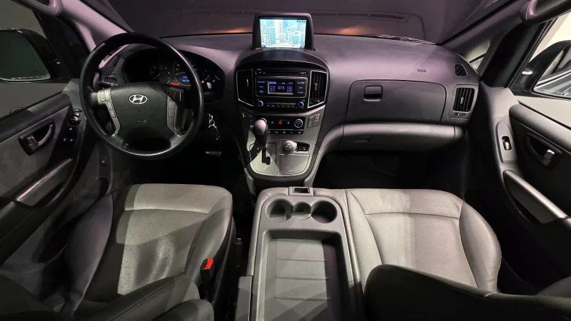 Hyundai Starex