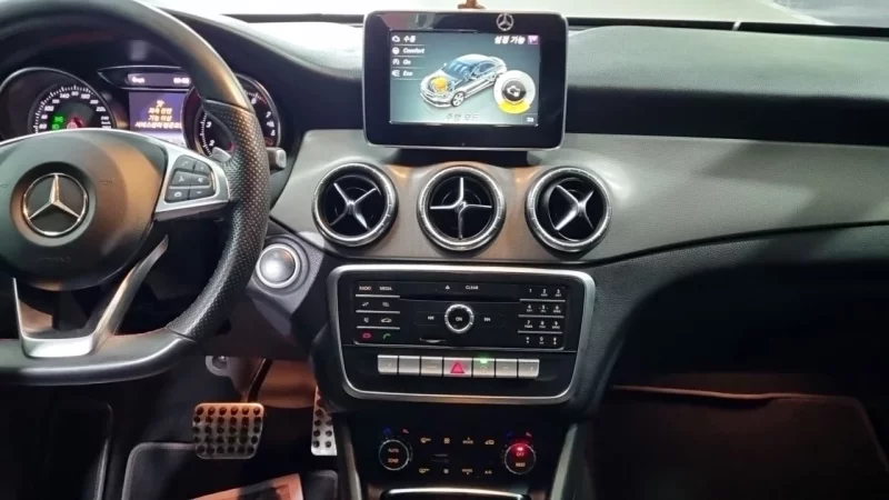 Mercedes-Benz CLA-Class