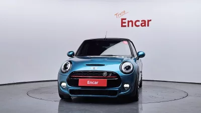 MINI Cooper Convertible