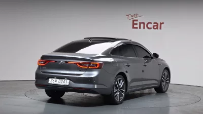 Renault SM6