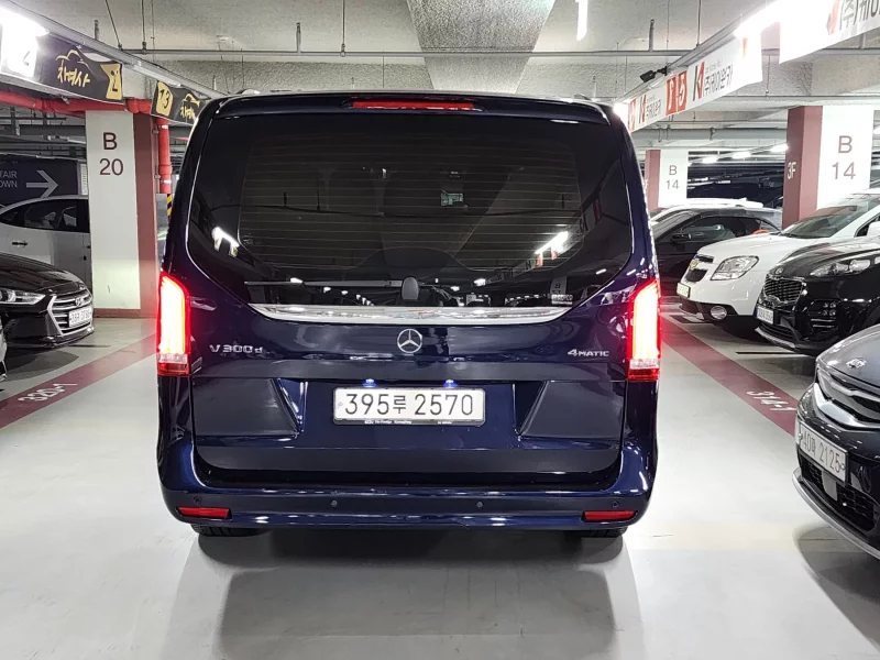 Mercedes-Benz V-Class