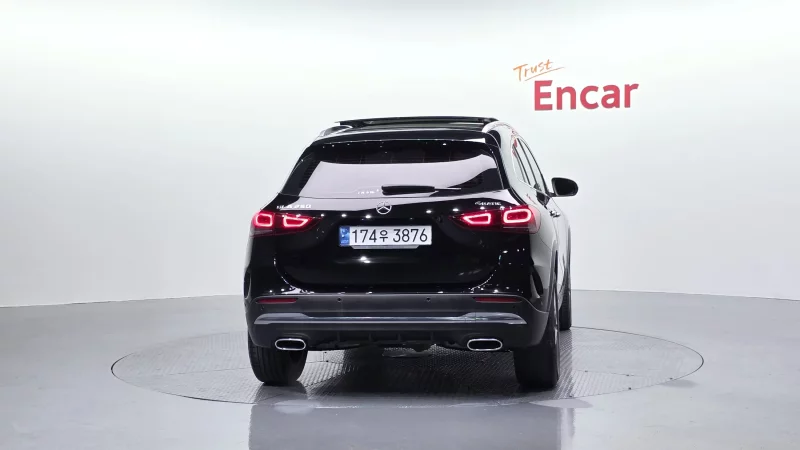 Mercedes-Benz GLA-Class