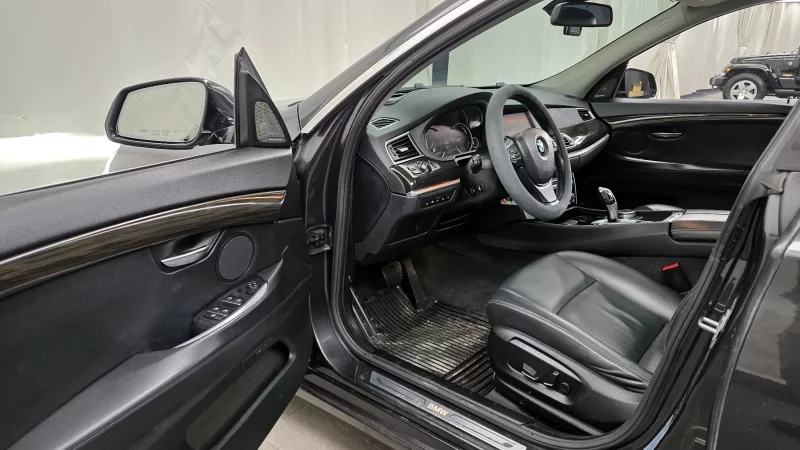 BMW 5-Series Gran Turismo