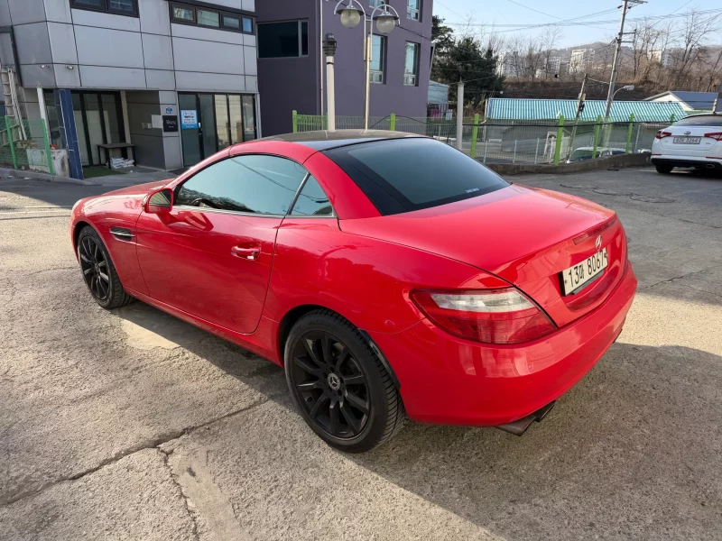 Mercedes-Benz SLK-Class