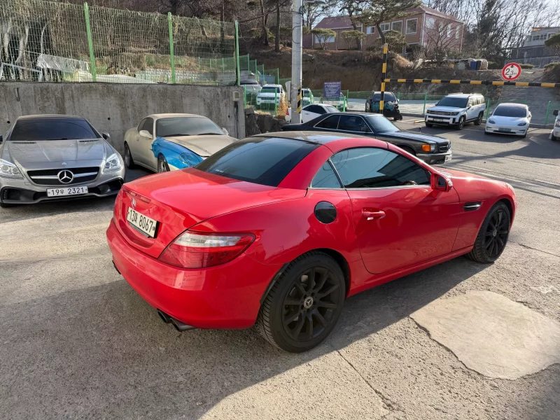 Mercedes-Benz SLK-Class