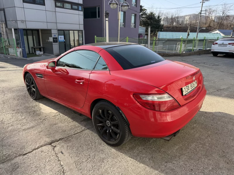 Mercedes-Benz SLK-Class