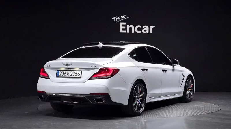 Genesis G70