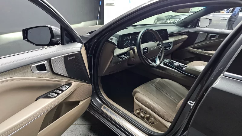Kia K8