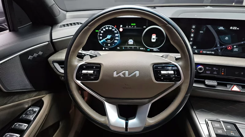 Kia K8