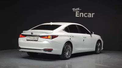 Lexus ES300h