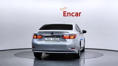 Lexus ES300h