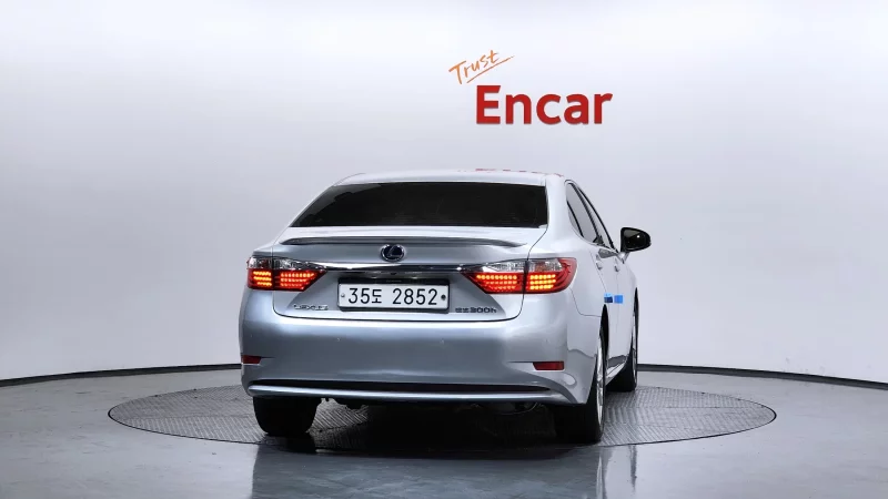 Lexus ES300h