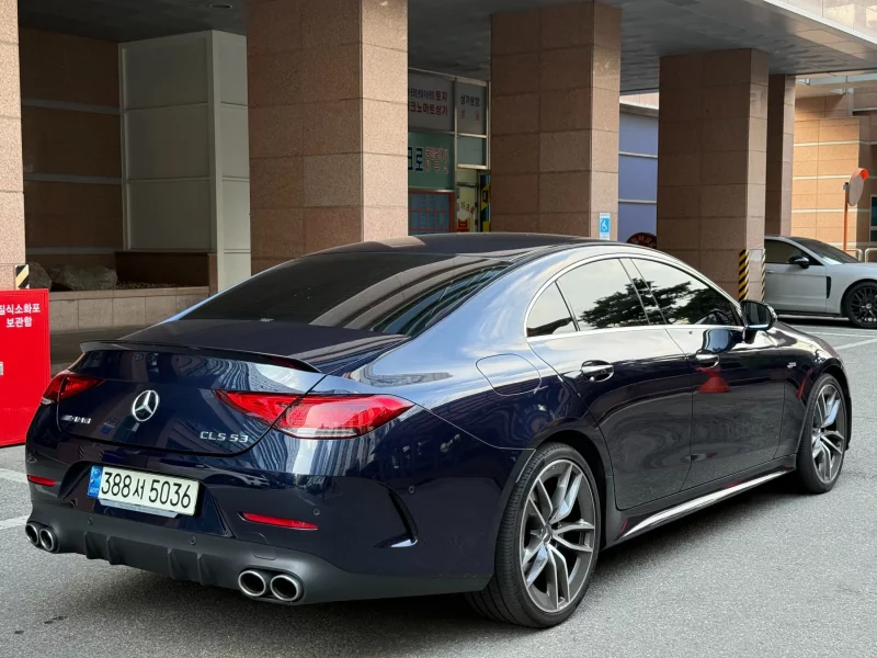 Mercedes-Benz CLS-Class