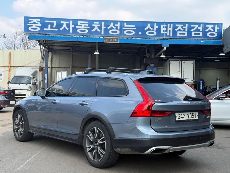 Volvo V90