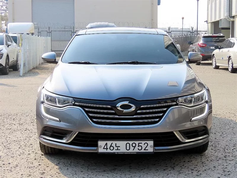 Renault SM6