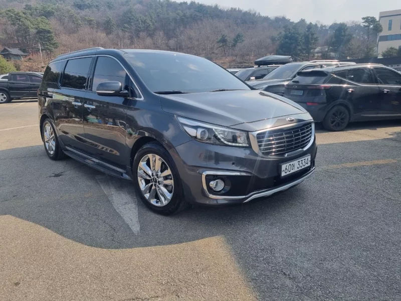 Kia Carnival