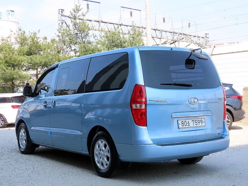 Hyundai Grand Starex