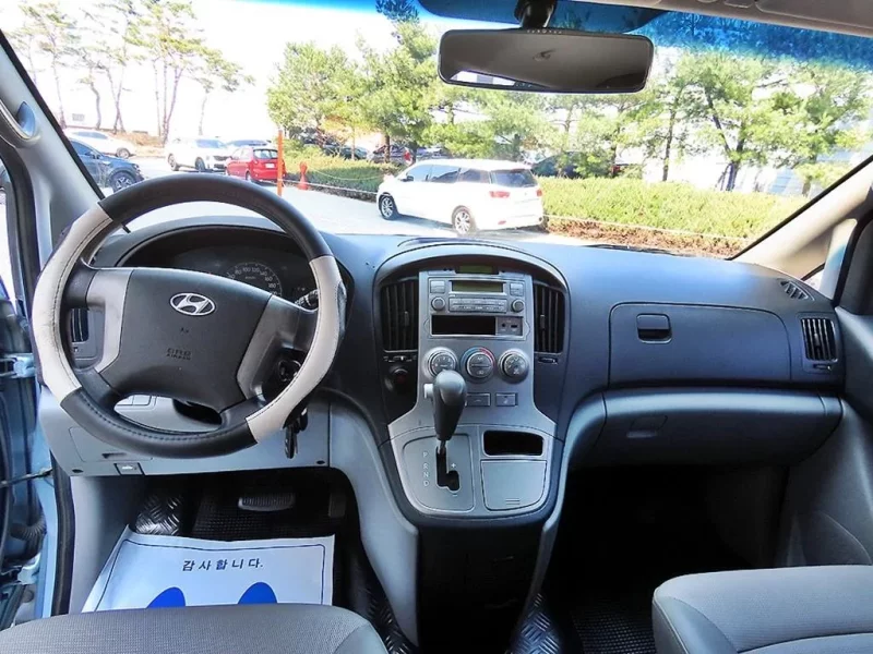 Hyundai Grand Starex