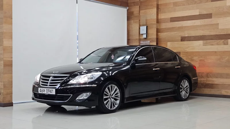 Hyundai Genesis