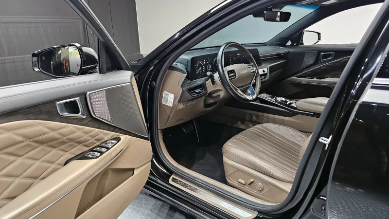 Kia K8