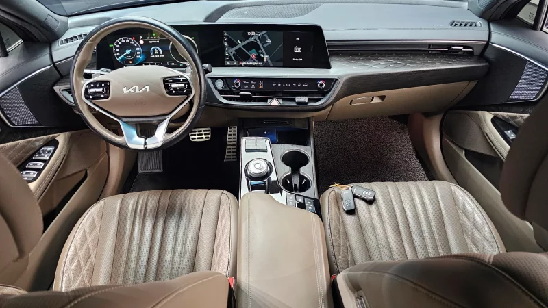 Kia K8
