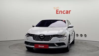 Renault SM6