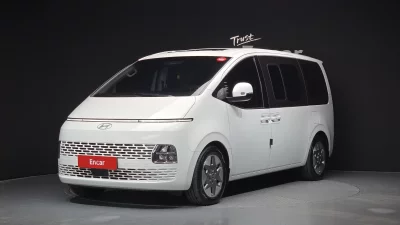 Hyundai Staria