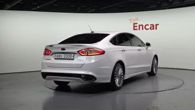 Ford FUSION
