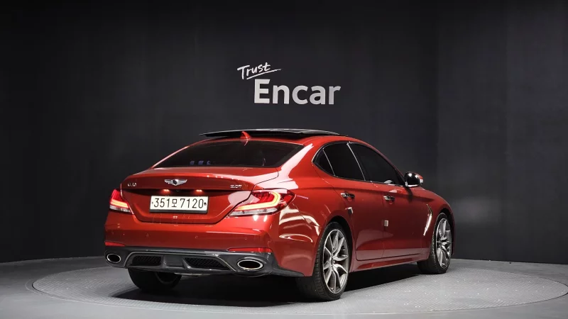 Genesis G70